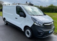 VAUXHALL VIVARO