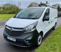 VAUXHALL VIVARO
