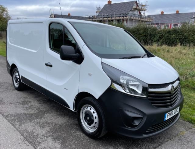 VAUXHALL VIVARO