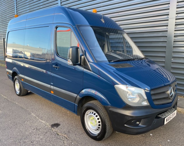 MERCEDES-BENZ SPRINTER