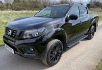 NISSAN NAVARA