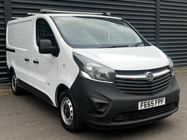 VAUXHALL VIVARO