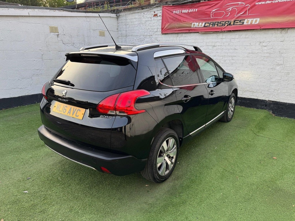 PEUGEOT 2008