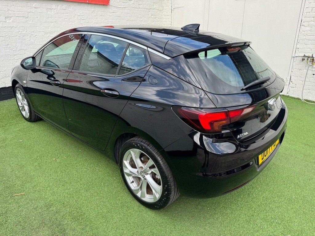 VAUXHALL ASTRA
