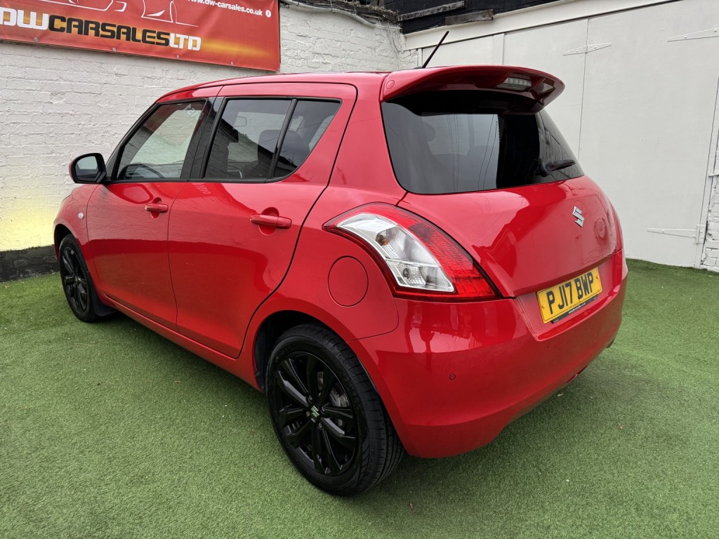 SUZUKI SWIFT