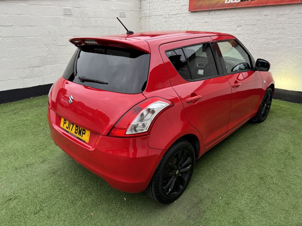 SUZUKI SWIFT