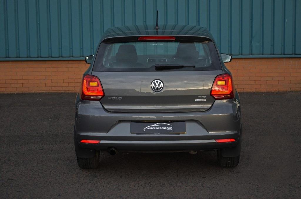 VOLKSWAGEN POLO 1.2 TSI Bluemotion Tech SE 2015
