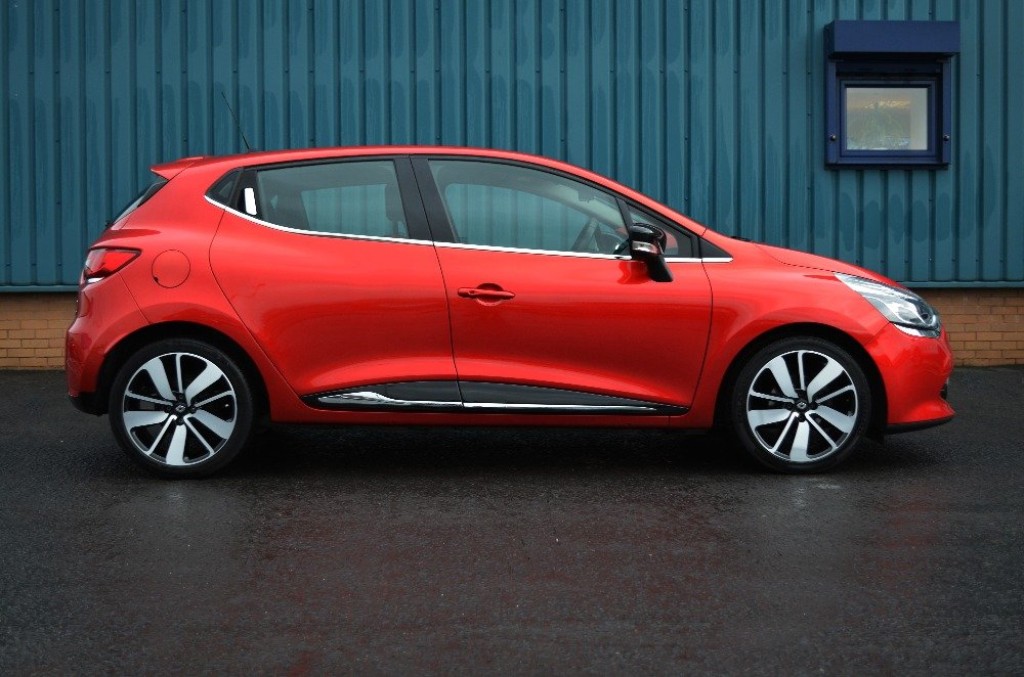 RENAULT CLIO 0.9TCe Dynamique S MediaNav 13 2013