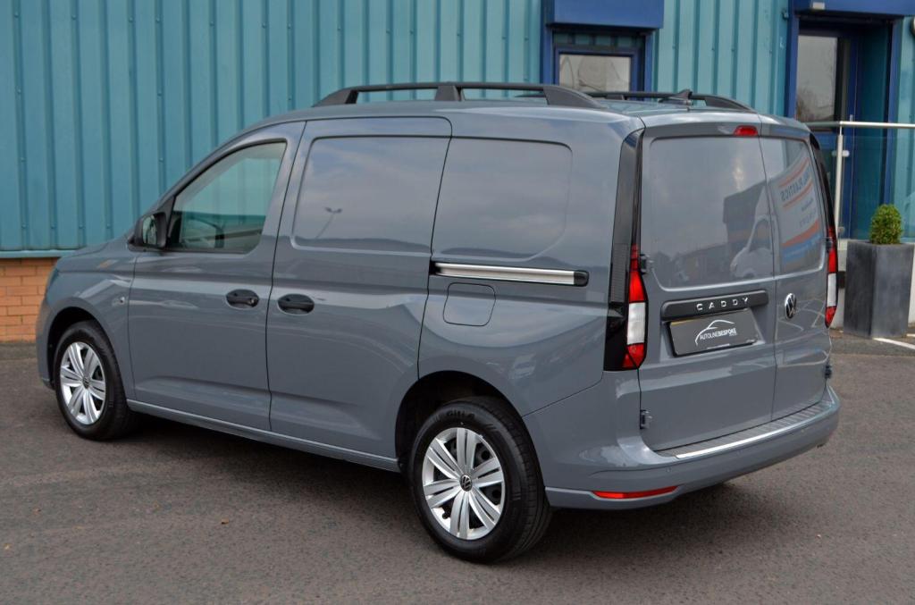 View VOLKSWAGEN CADDY 2.0 TDI C20 Commerce Plus 