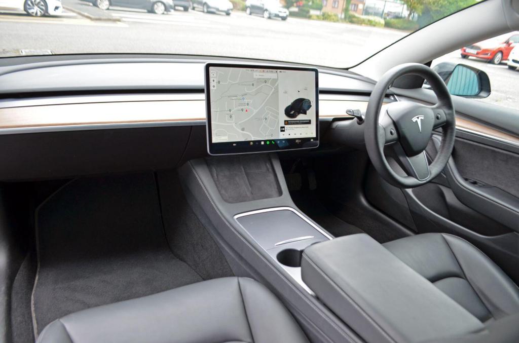 View TESLA MODEL 3 (Dual Motor) Long Range