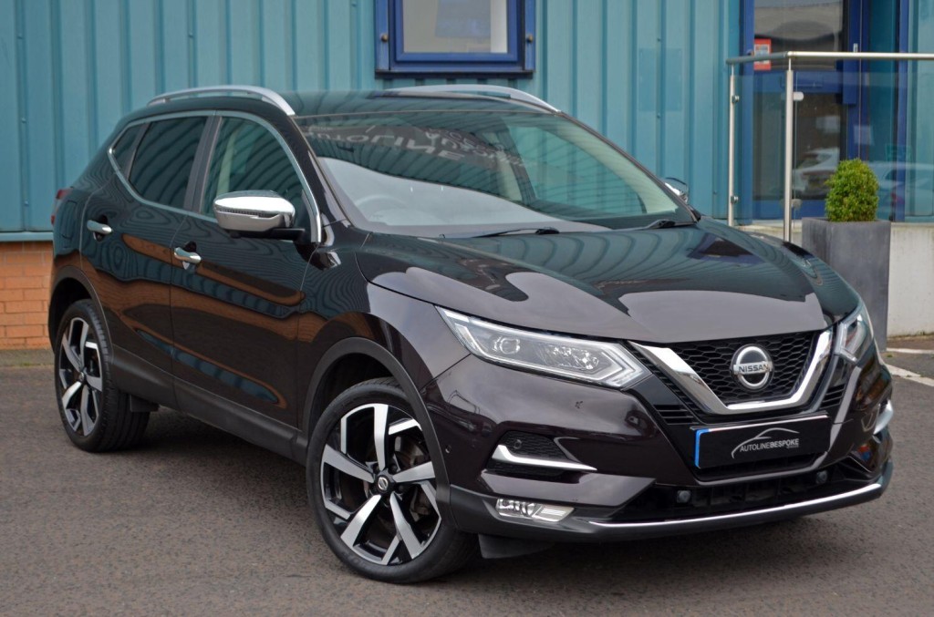 View NISSAN QASHQAI 1.3 DIG-T Tekna