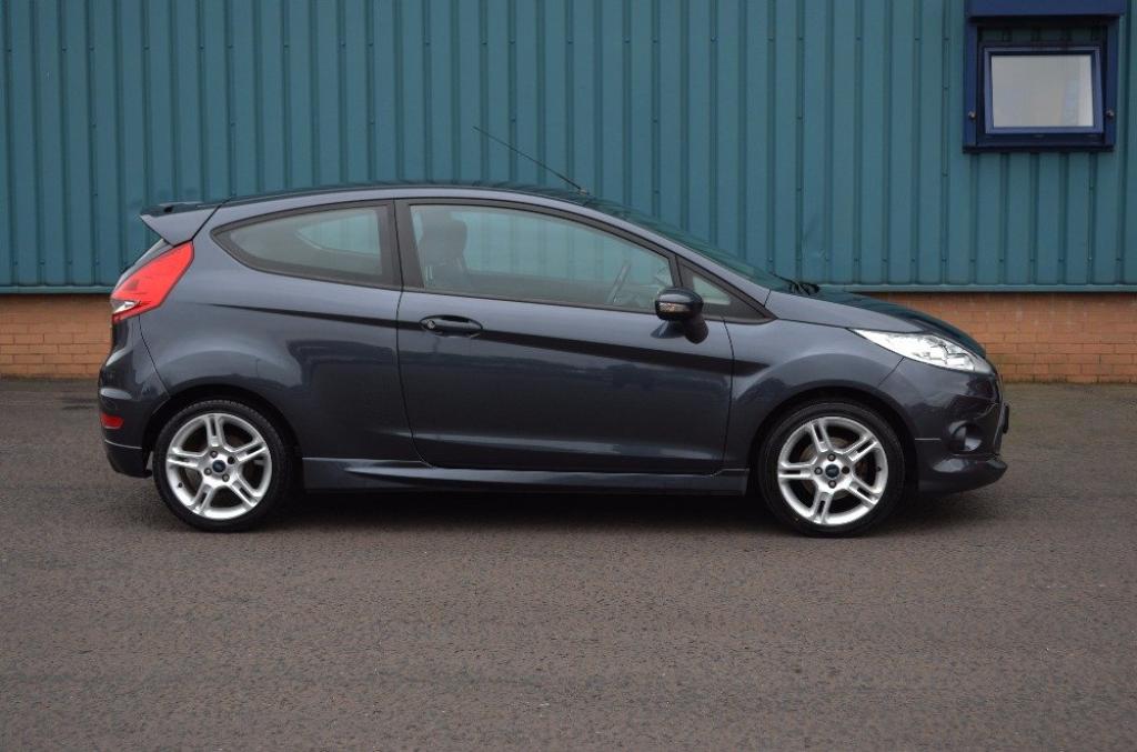 FORD FIESTA 1.6 TD Zetec S 10 2010