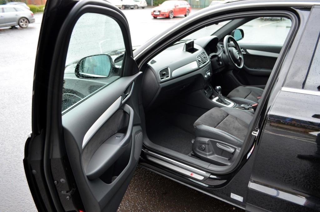 AUDI Q3 2.0 TDI S Line Plus S Tronic Quattro 15 2015