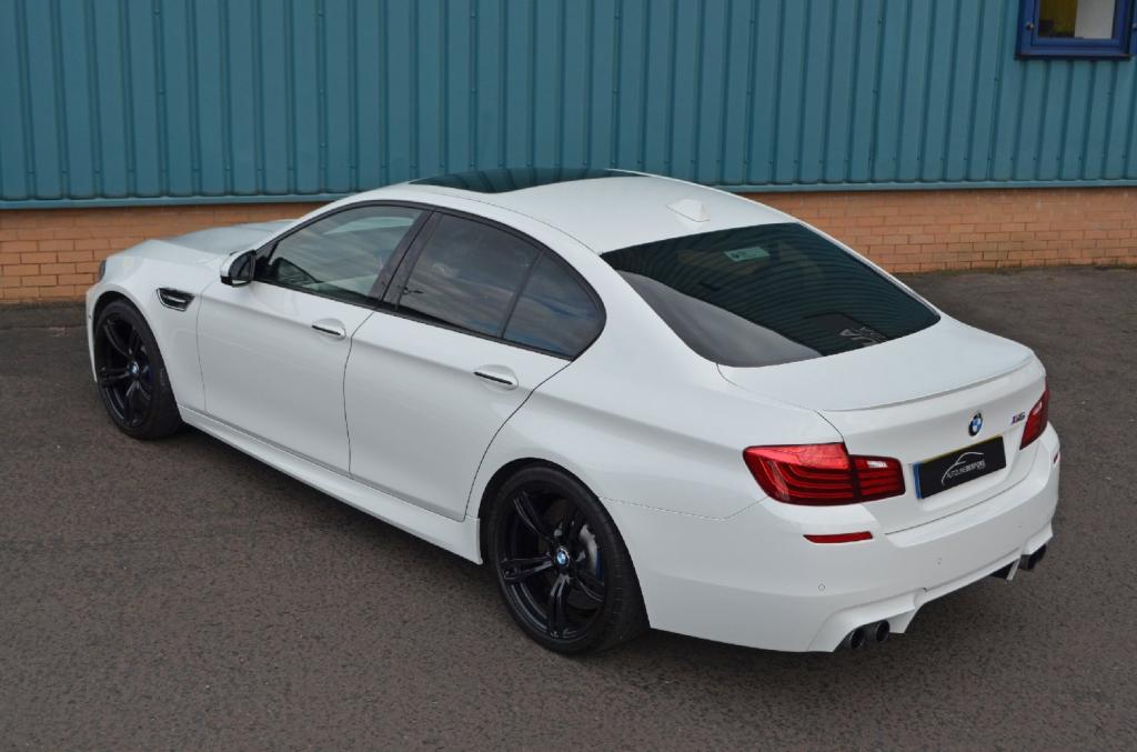BMW M5 M5 4.4 V8 DCT 65 2015