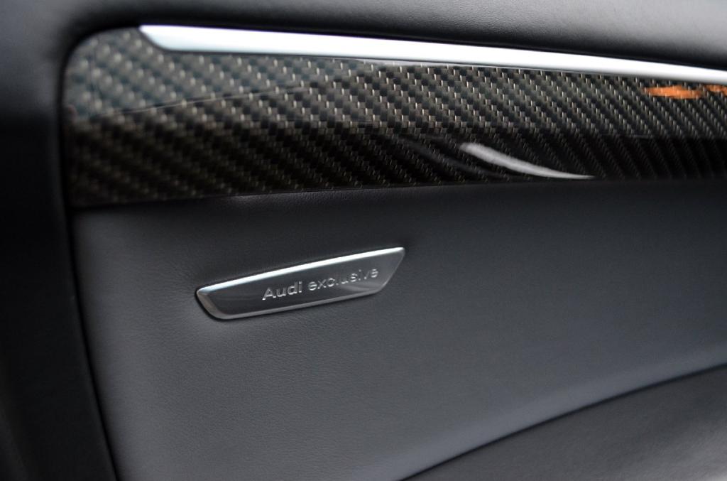 AUDI Q7 6.0 V12 Quattro 2011