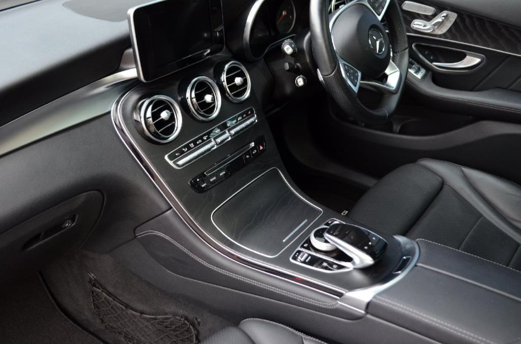 MERCEDES-BENZ GLC 220d AMG Line Premium G-Tronic 4Matic 16 2016