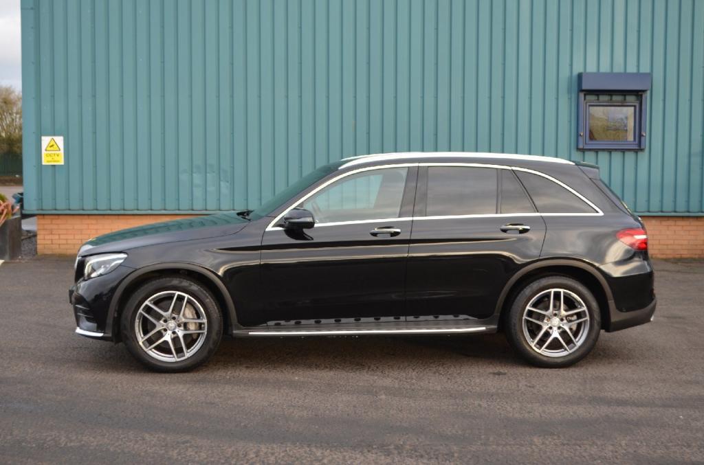 MERCEDES-BENZ GLC 220d AMG Line Premium G-Tronic 4Matic 16 2016