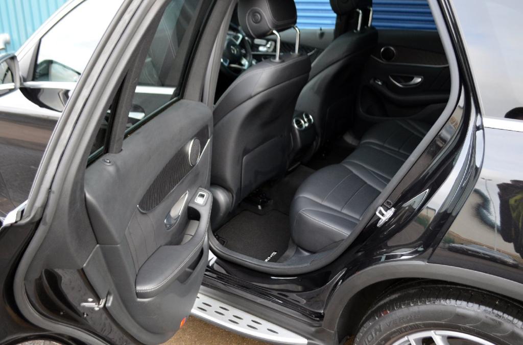 MERCEDES-BENZ GLC 220d AMG Line Premium G-Tronic 4Matic 16 2016