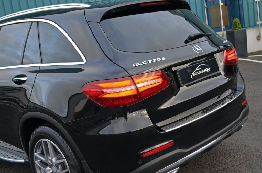 MERCEDES-BENZ GLC 220d AMG Line Premium G-Tronic 4Matic 16 2016
