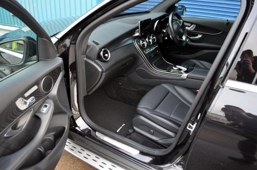 MERCEDES-BENZ GLC 220d AMG Line Premium G-Tronic 4Matic 16 2016