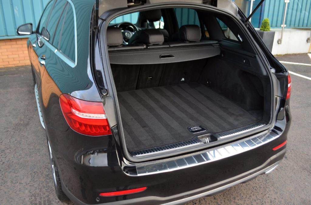 MERCEDES-BENZ GLC 220d AMG Line Premium G-Tronic 4Matic 16 2016