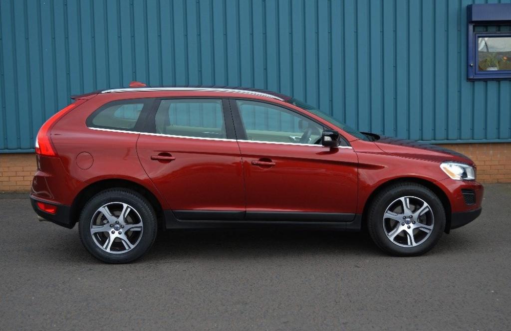 VOLVO XC60 2.4 SE LUX D4 AWD 62 2013