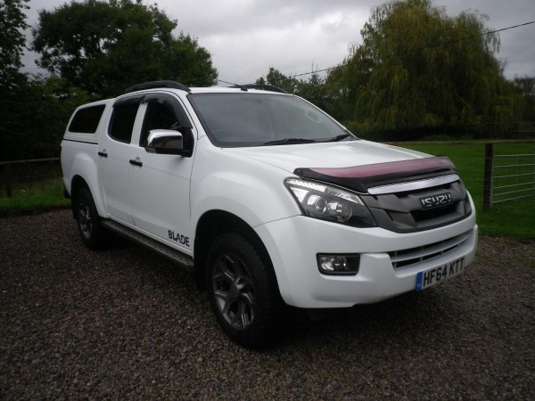 View ISUZU D-MAX 2.5 TD Blade