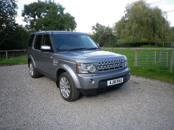 View LAND ROVER DISCOVERY 4 3.0 SD V6 HSE