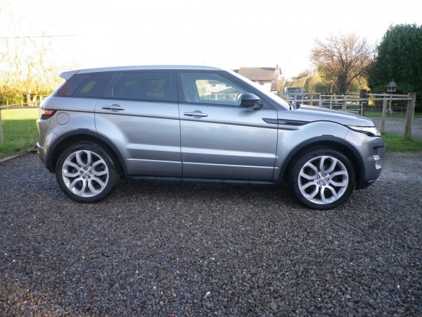 View LAND ROVER RANGE ROVER EVOQUE 2.2 SD4 Dynamic
