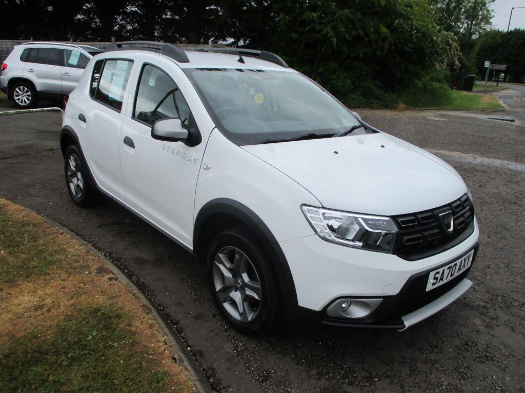 View DACIA SANDERO STEPWAY 0.9 TCe ESSENTIAL SUV PETROL 5 DOOR
