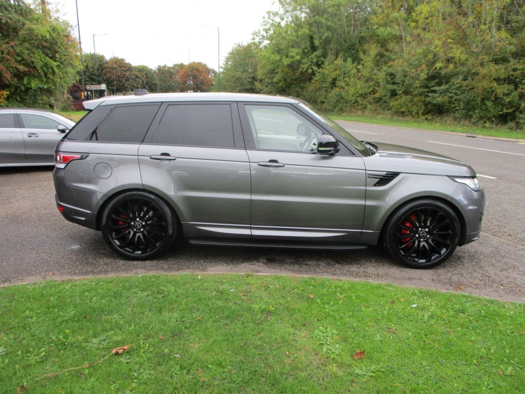 View LAND ROVER RANGE ROVER SPORT 3.0 SD V6 Autobiography Dynamic SUV 4X4 DIESEL AUTO.
