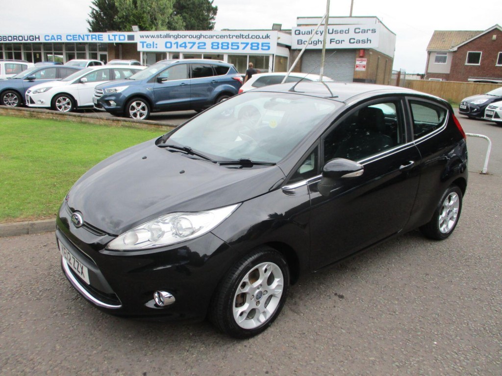 View FORD FIESTA 1.25 ZETEC 3 DOOR
