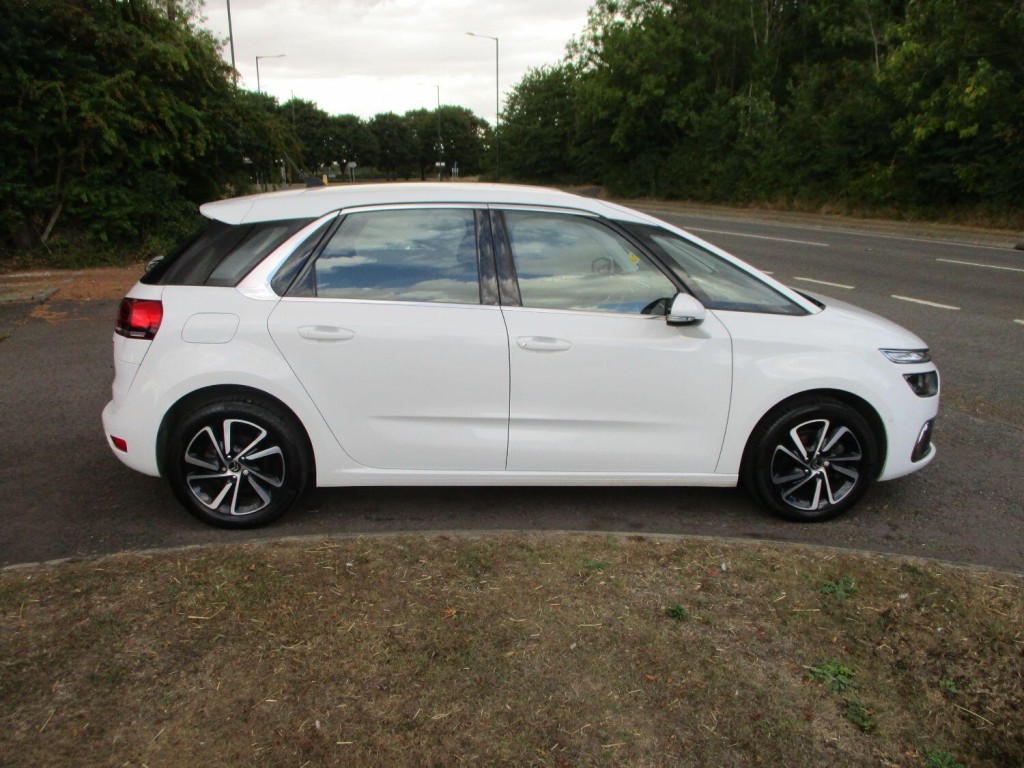 View CITROEN C4 PICASSO 1.6 BlueHDi FEEL MPV DIESEL AUTOMATIC.
