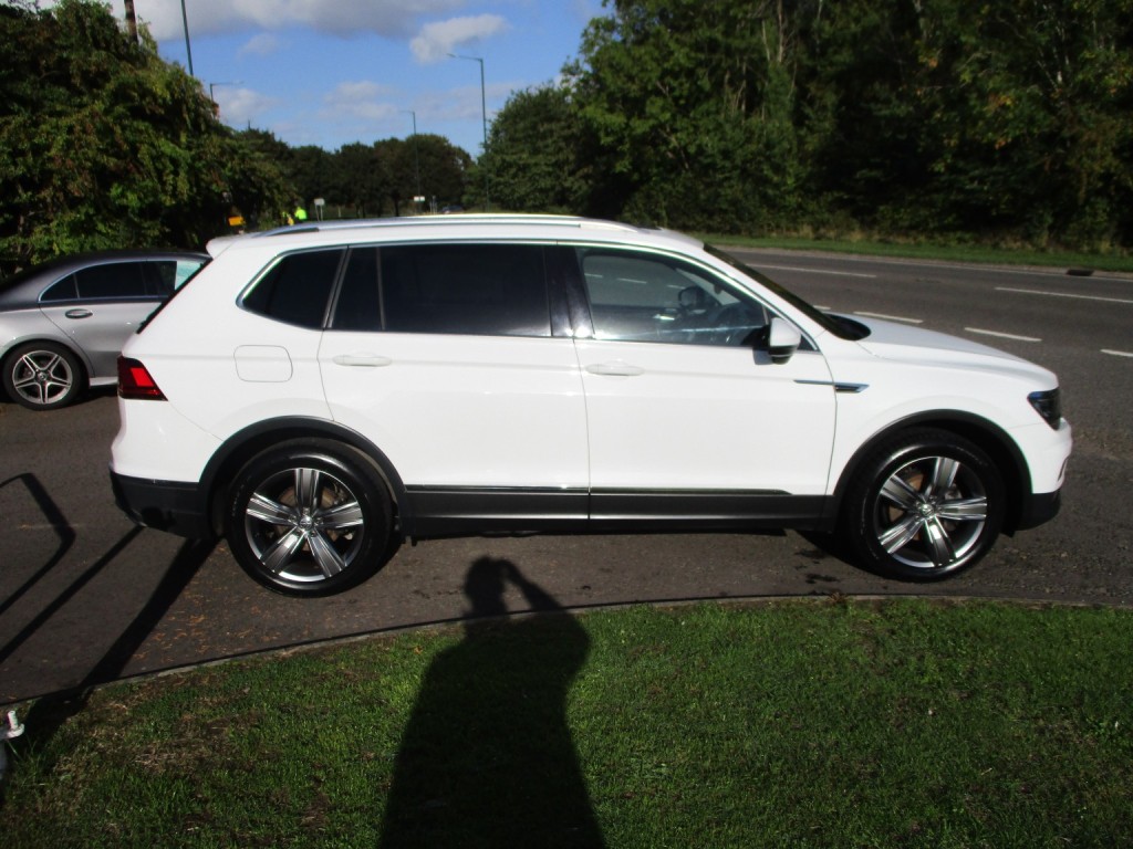 View VOLKSWAGEN TIGUAN ALLSPACE 2.0 TDI 150 SEL SUV DIESEL 6 SPEED