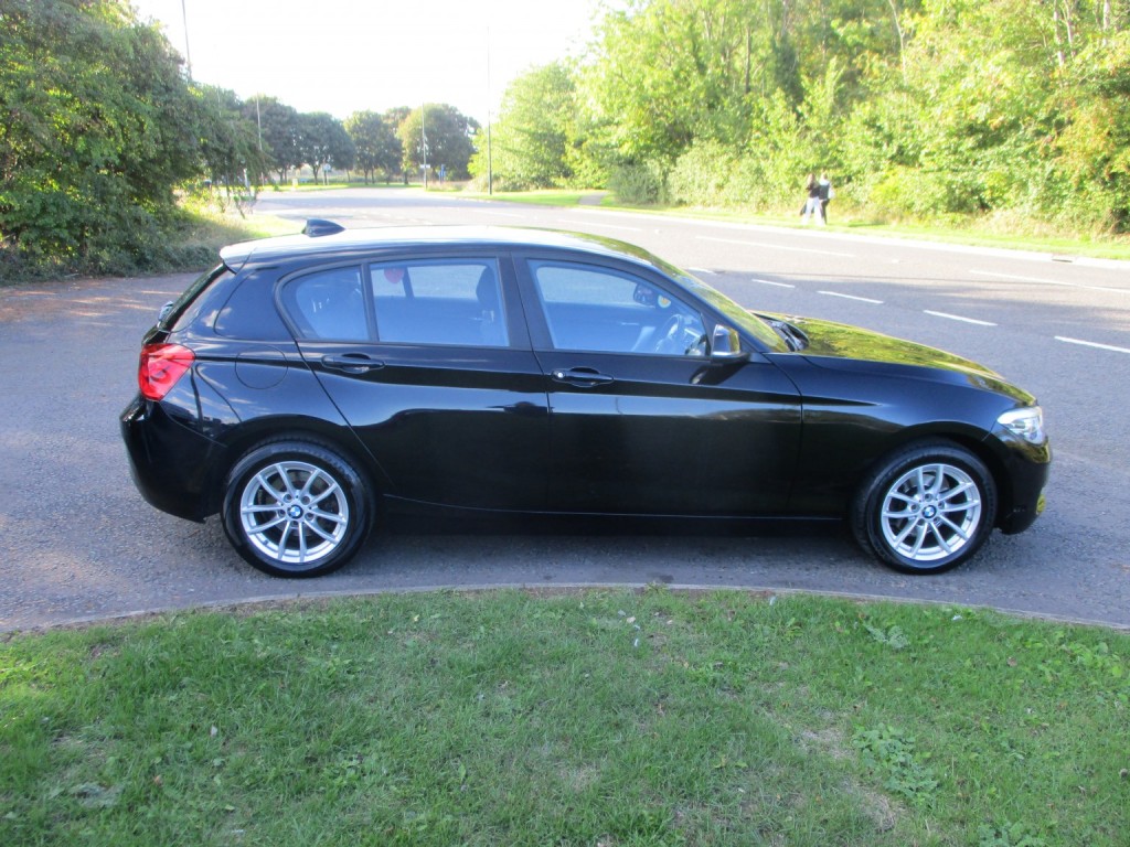 View BMW 1 SERIES  116d 1.5 TDi SE BUSINESS DIESEL AUTO 5 DR
