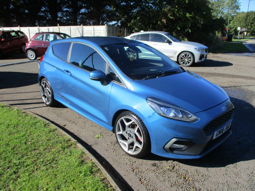 View FORD FIESTA 1.5T 200 BHP ST-3 Eco 3 DOOR.
