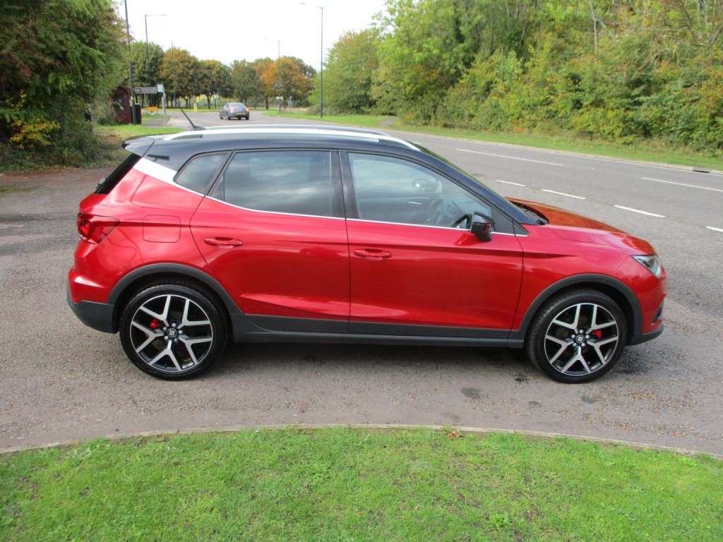 View SEAT ARONA 1.0 TSI FR RED EDITION AUTOMATIC 5 DOOR
