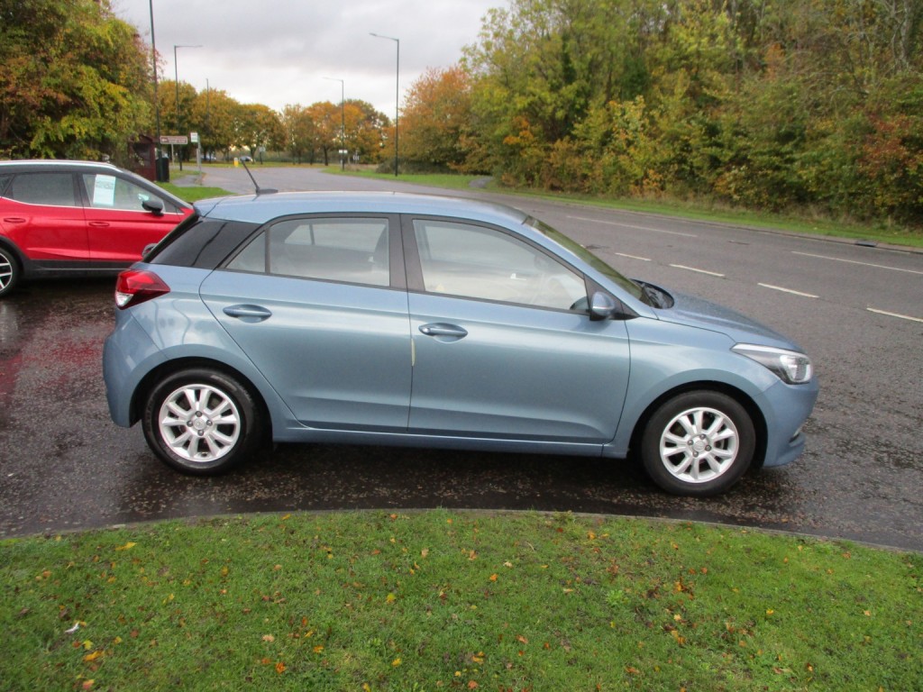 View HYUNDAI I20 1.2 SE PETROL 5 DOOR.