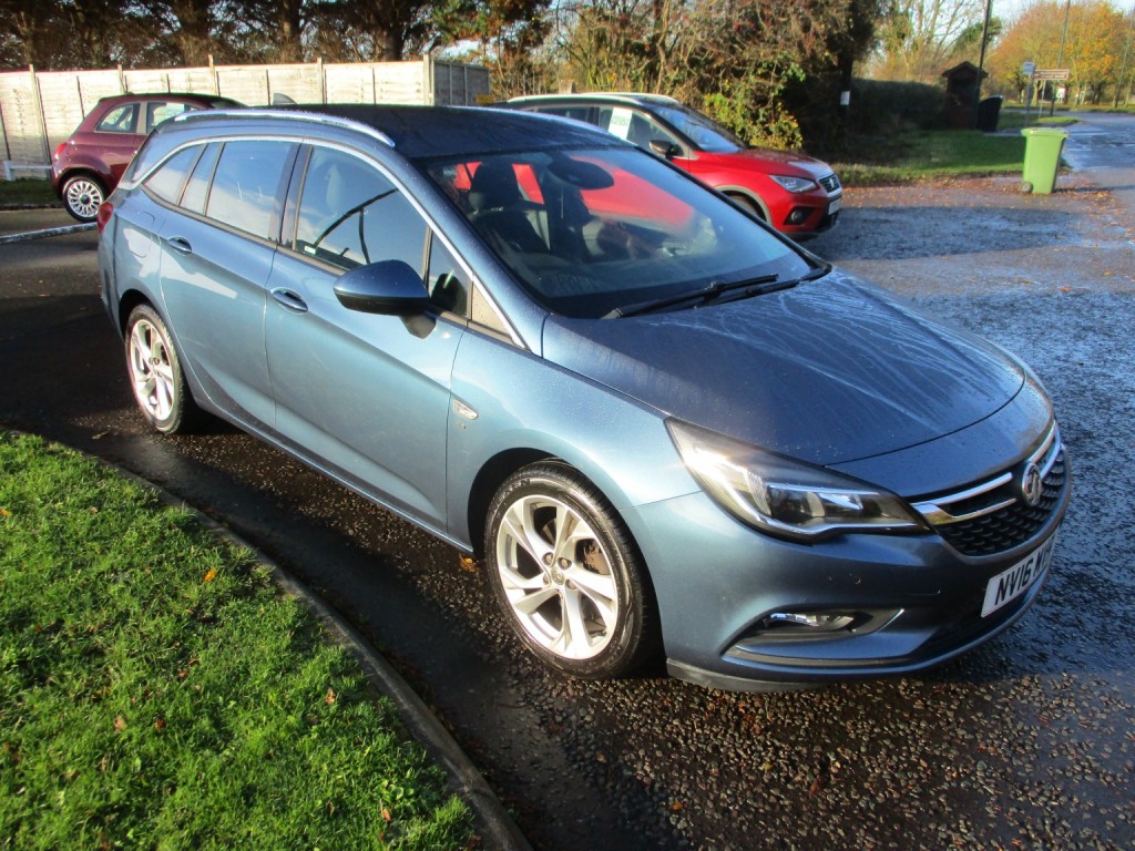 View VAUXHALL ASTRA 1.6 CDTi SRi NAV DIESEL ESTATE 5 DOOR