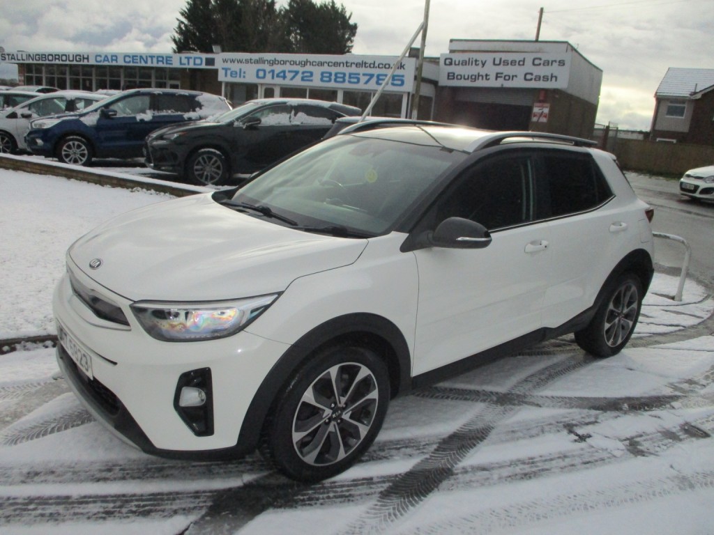 View KIA STONIC 1.0 T-GDi FIRST EDITION PETROL 6 SPEED 5 DR.