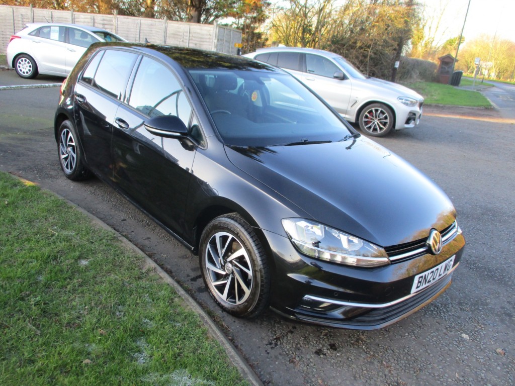 View VOLKSWAGEN GOLF 1.5 TSI EVO MATCH 5 DOOR.