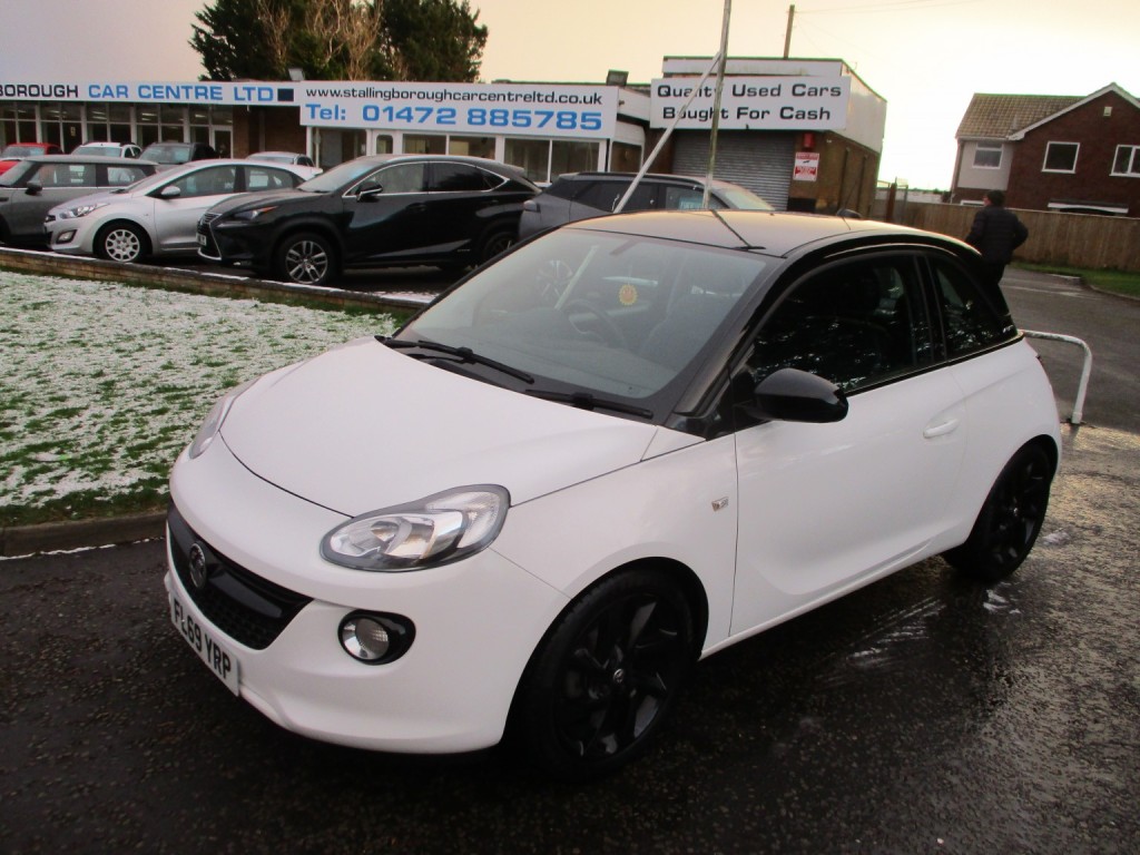 View VAUXHALL ADAM 1.2i GRIFFIN 3 DOOR
