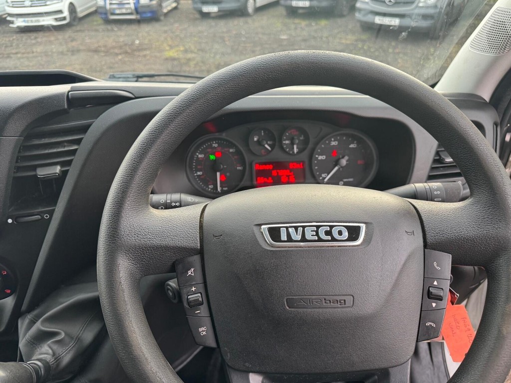 IVECO DAILY  35S14V MWB Van. Euro 6. Tows 3.5T 2019