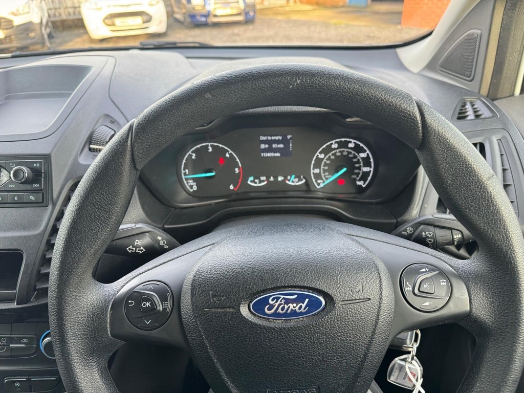 FORD TRANSIT CONNECT 1.5 200 EcoBlue. Less than £29 a week on Finance. DAB. 6 Speed.  2019