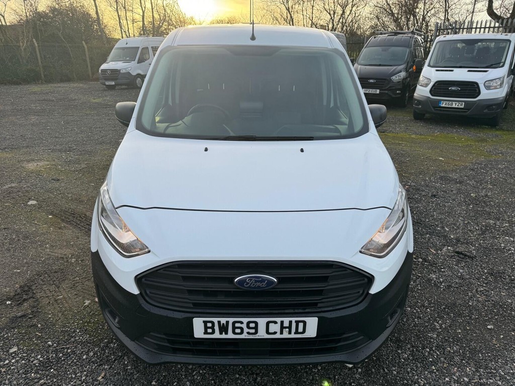 FORD TRANSIT CONNECT 1.5 200 EcoBlue. Less than £29 a week on Finance. DAB. 6 Speed.  2019