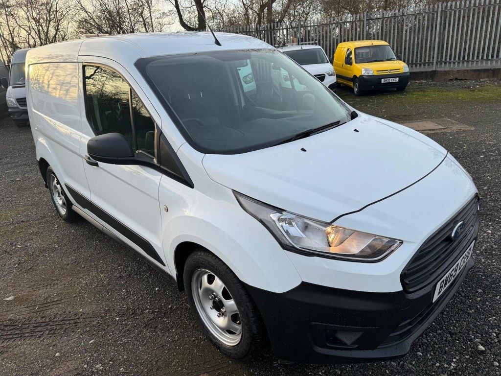 FORD TRANSIT CONNECT 1.5 200 EcoBlue. Less than £29 a week on Finance. DAB. 6 Speed.  2019