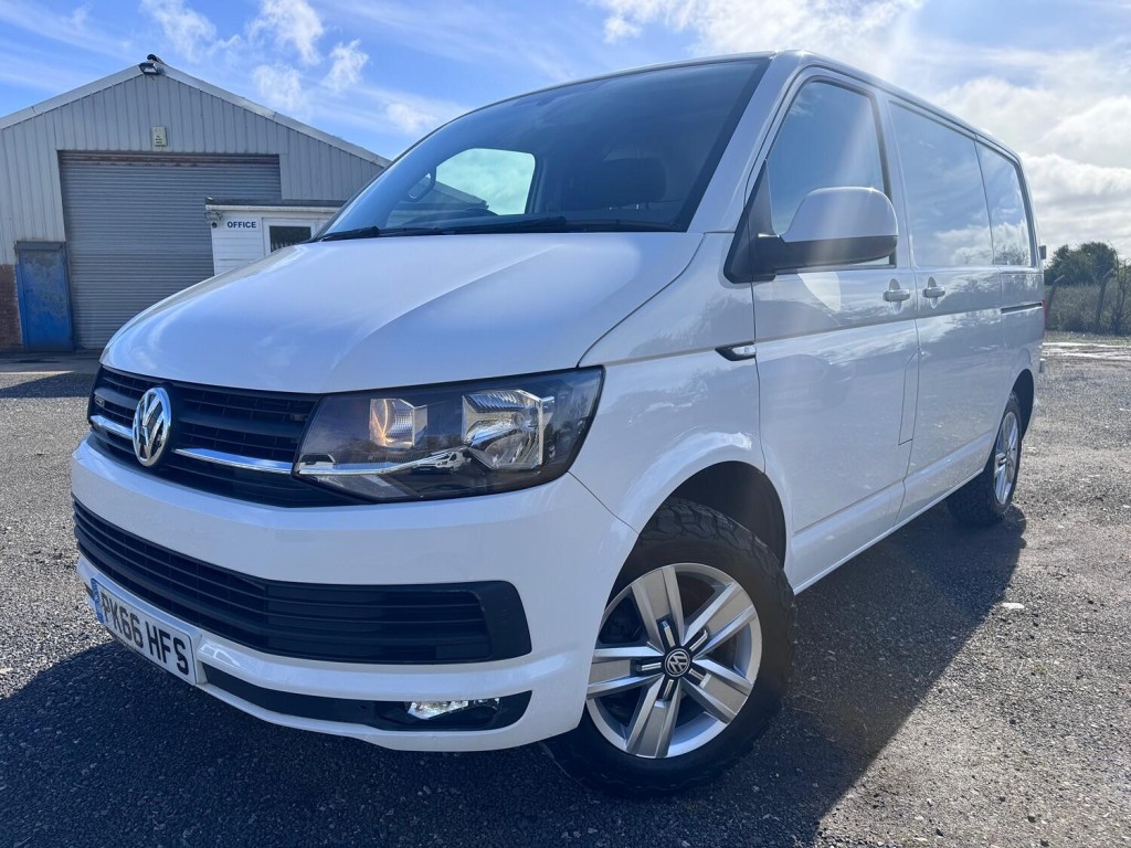 VOLKSWAGEN TRANSPORTER 2.0 TDI T32 BlueMotion Tech Highline 4Motion. NO VAT. 2016