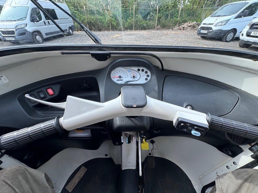 PIAGGIO APE Tuk Tuk. Coffee Van. 400 Classic. Food Truck. Mobile Business. 2018