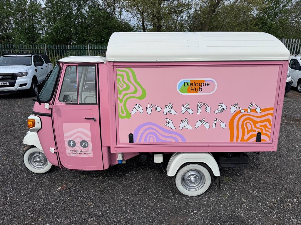 PIAGGIO APE Tuk Tuk. Coffee Van. 400 Classic. Food Truck. Mobile Business. 2018