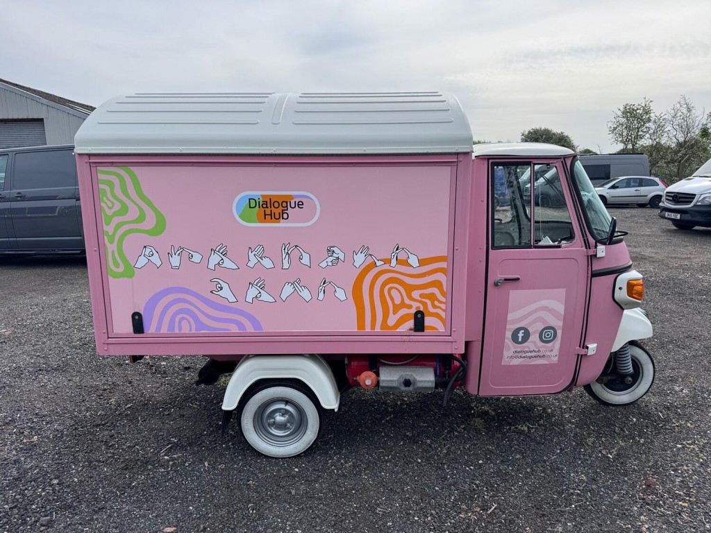 PIAGGIO APE Tuk Tuk. Coffee Van. 400 Classic. Food Truck. Mobile Business. 2018